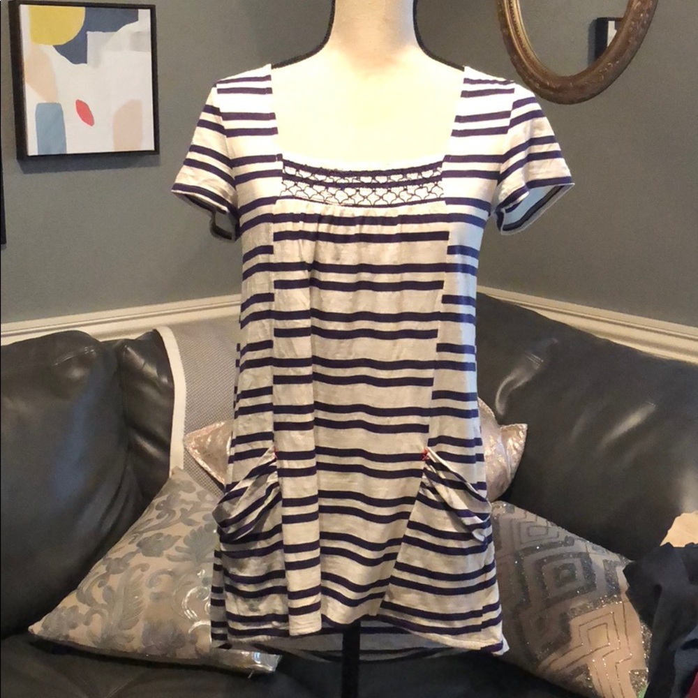 Anthropologie ❤️ cute shirt!!